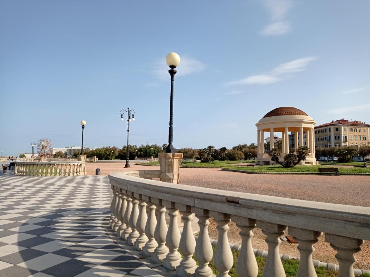 Appartamento Con Incantevole Vista Mare 利沃诺 外观 照片