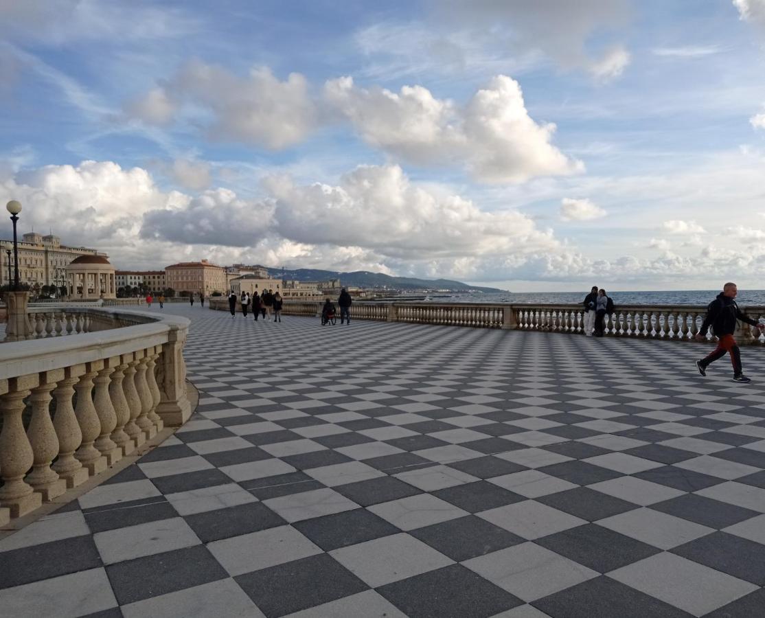 Appartamento Con Incantevole Vista Mare 利沃诺 外观 照片
